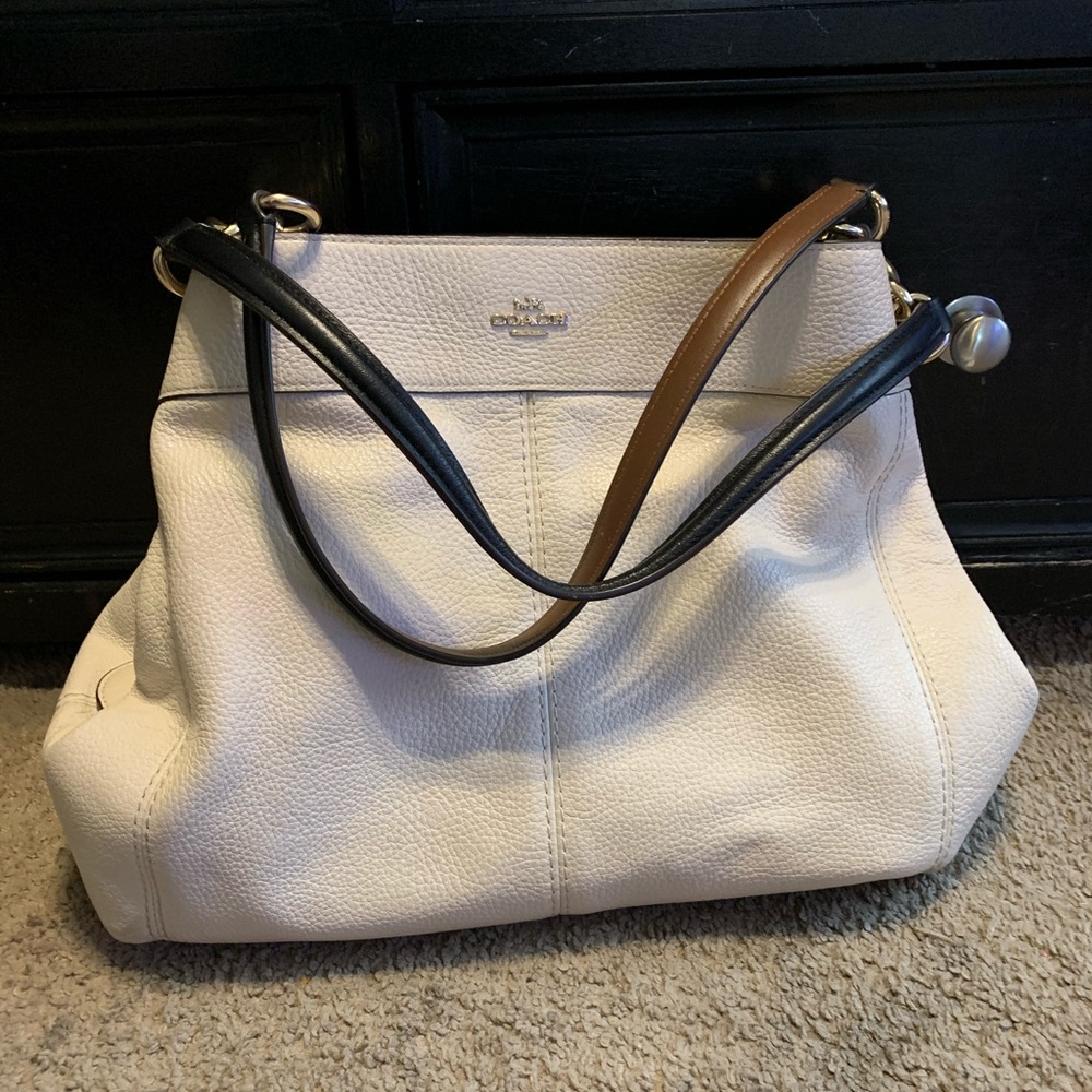 Authentic Coach medium hobo handbag